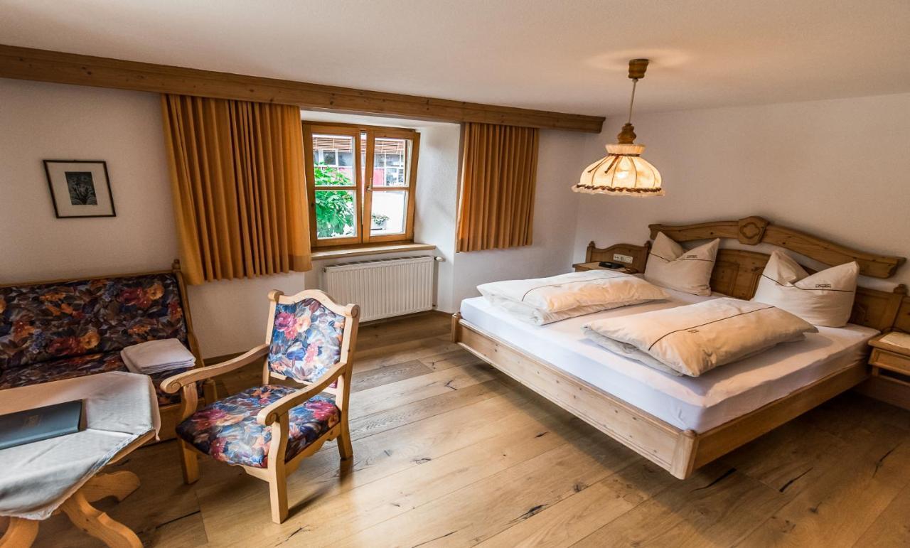 Hotel Zum Goldenen Loewen Biberwier Dış mekan fotoğraf
