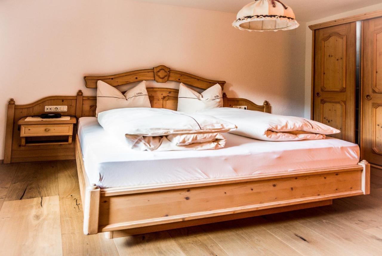 Hotel Zum Goldenen Loewen Biberwier Dış mekan fotoğraf