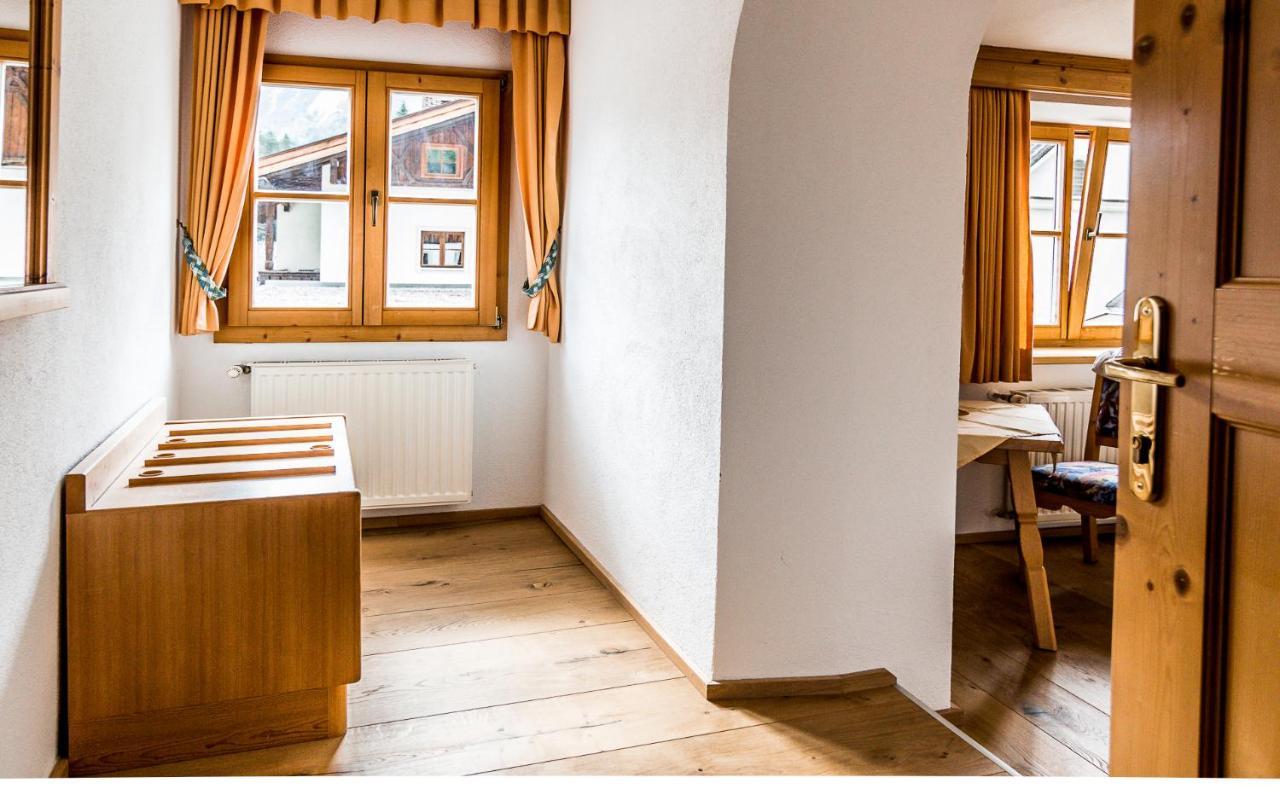 Hotel Zum Goldenen Loewen Biberwier Dış mekan fotoğraf